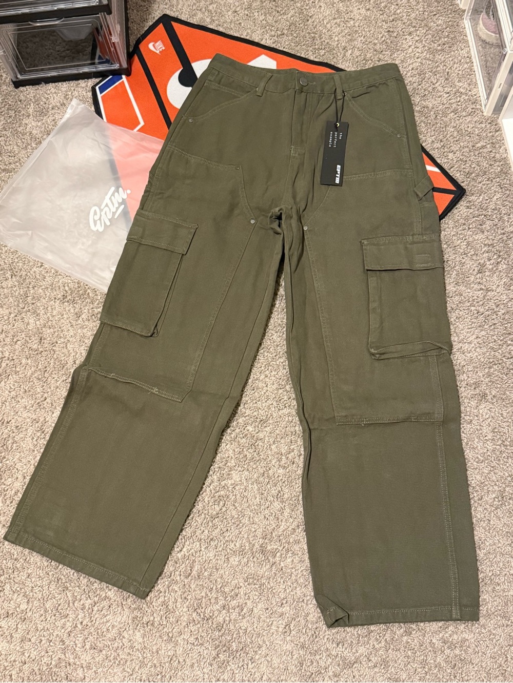 Men's Cargo Pants in Olive Green - Utility Workwear